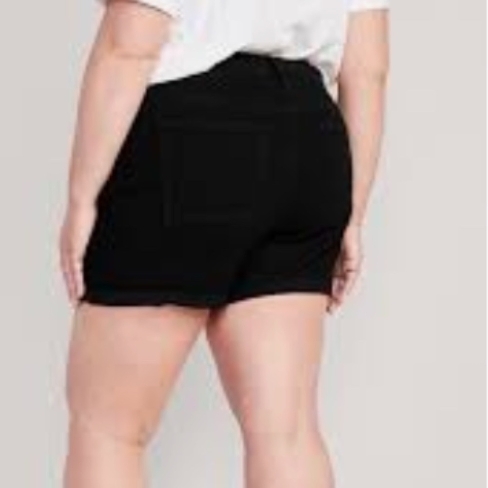 NEW Old Navy Mid-Rise Wow Black-Wash Jean Shorts  Women  5"  inseam SIZE  8 - Picture 7 of 17